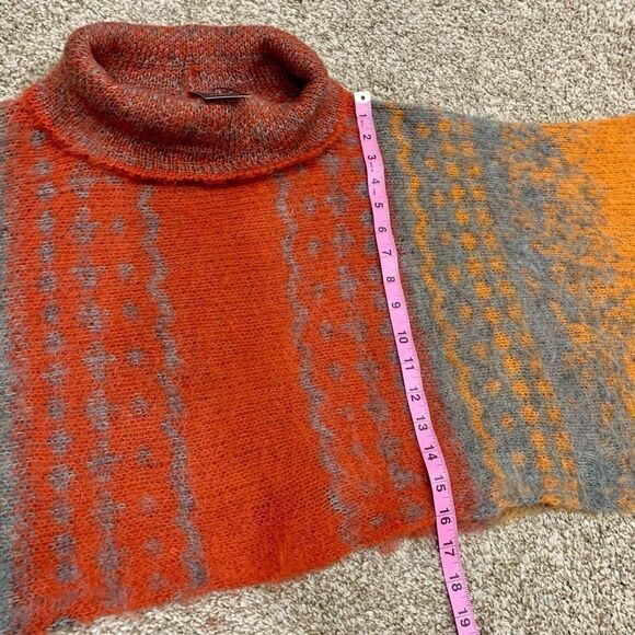 New Beautiful Pullover Sweater & Shawl - Picture 12 of 14